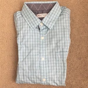 Classic Fit - Nautica.